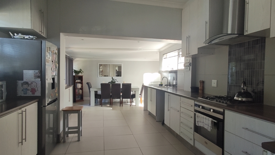 To Let 3 Bedroom Property for Rent in Kabega Park Eastern Cape